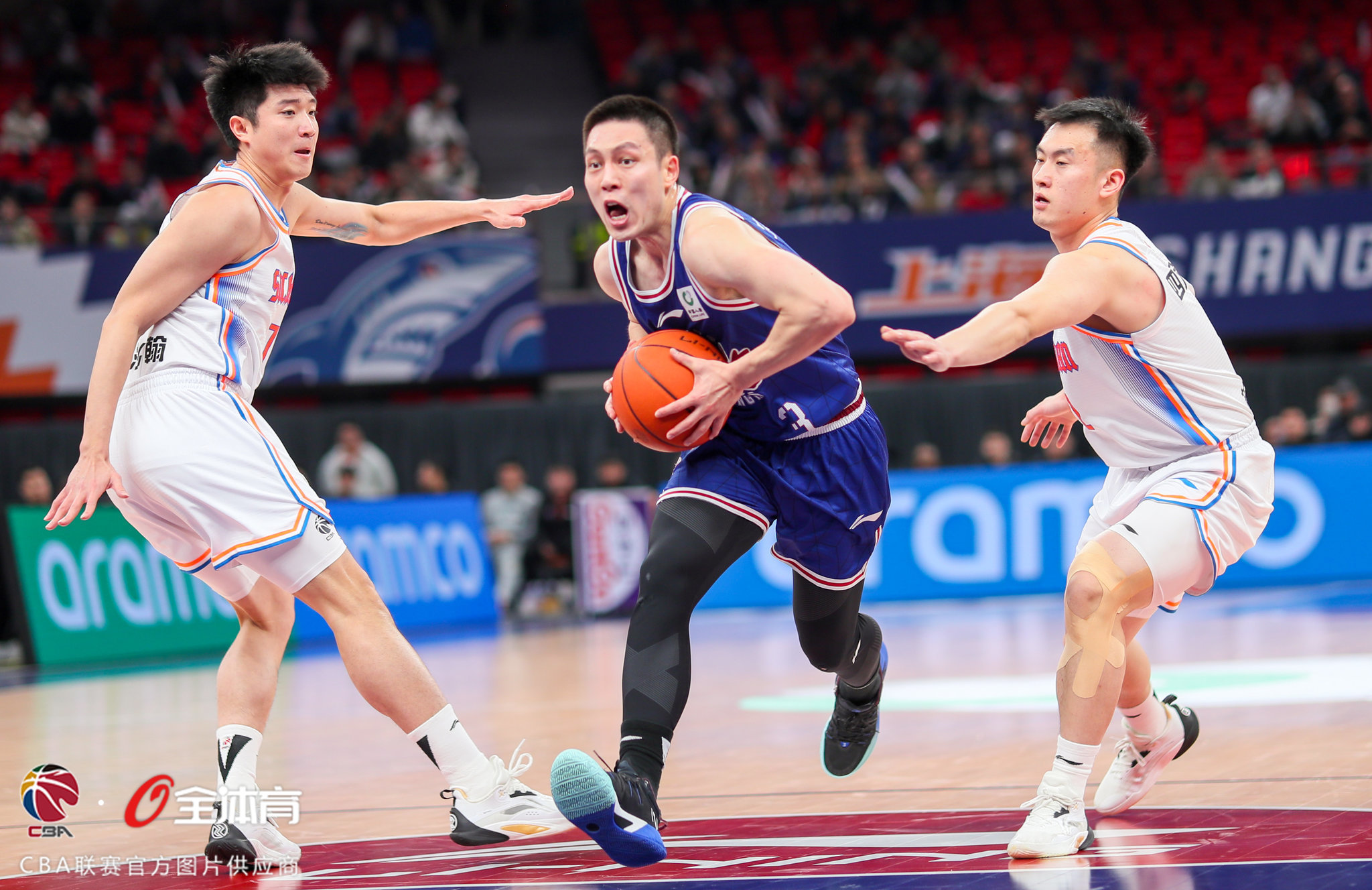 上海久事11078击败四川金强迎3连胜郭昊文20分